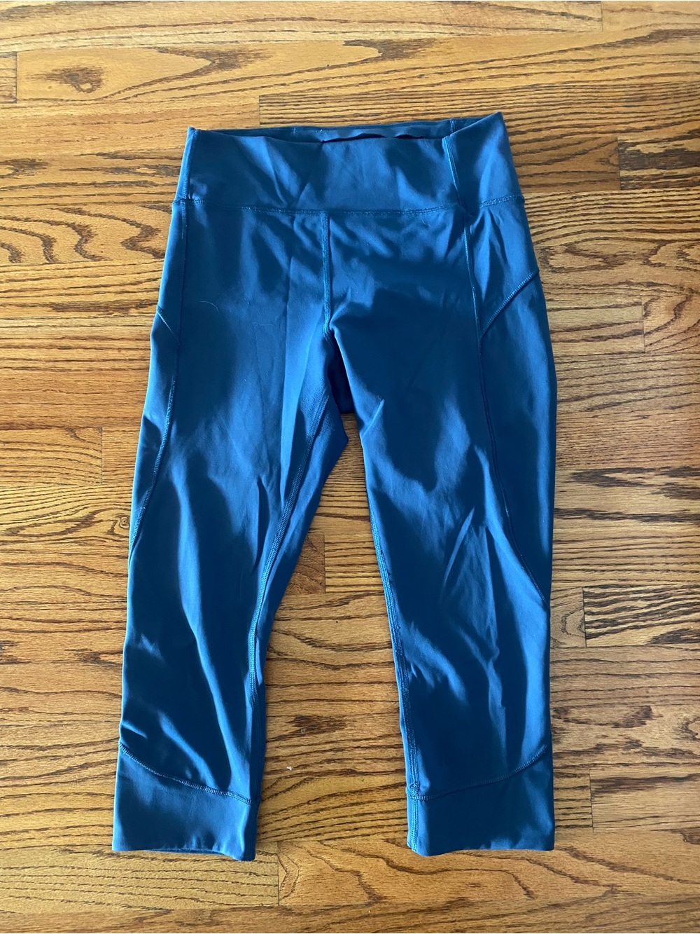 Lululemon Blue Athletic Crop Leggings
